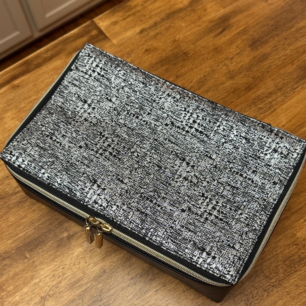 Estee Lauder Black and Gray Cosmetic Bag with makeup included - Picture 9 of 15